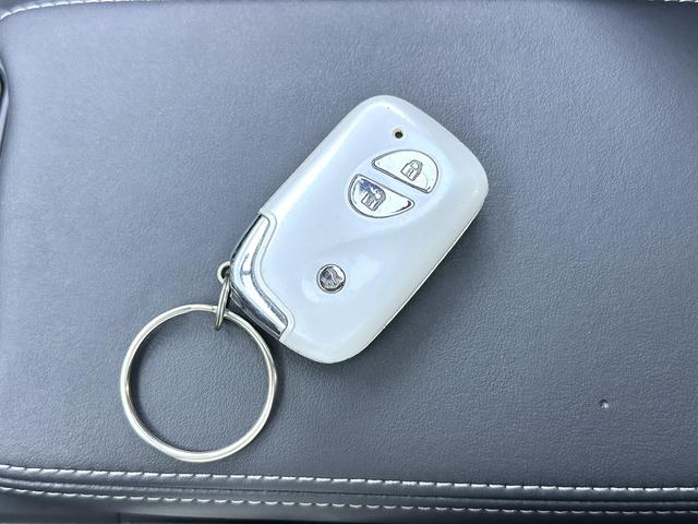 Lexus IS 2011 thumb 9