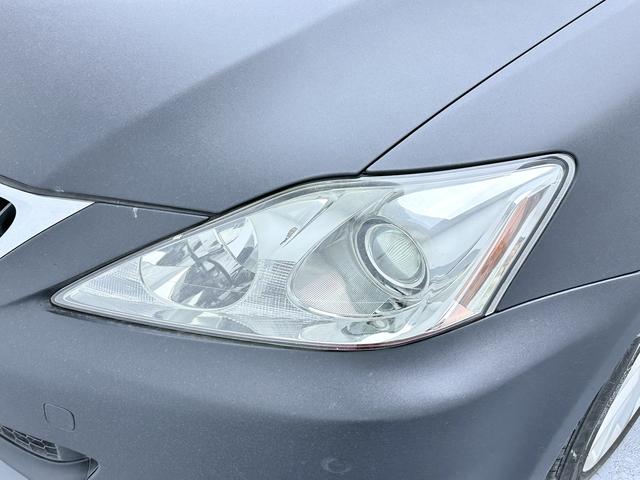 Lexus IS 2011 thumb 10