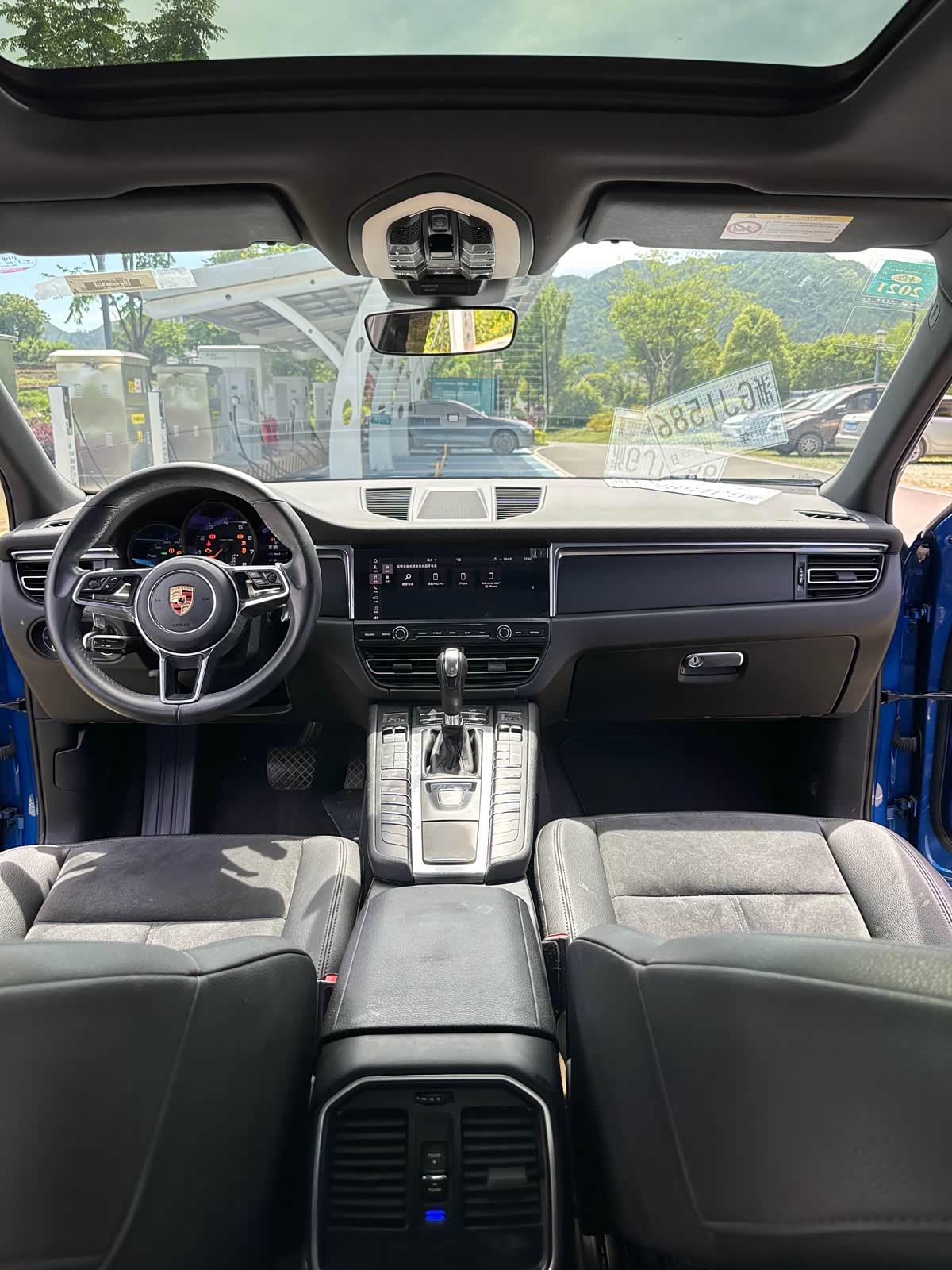 Porsche Macan 2019 thumb 8