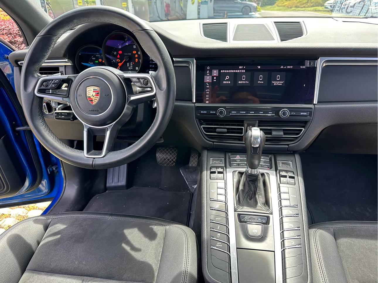 Porsche Macan 2019 thumb 11