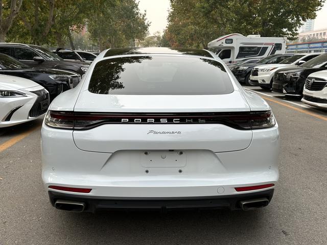 Porsche Panamera 2023 thumb 2