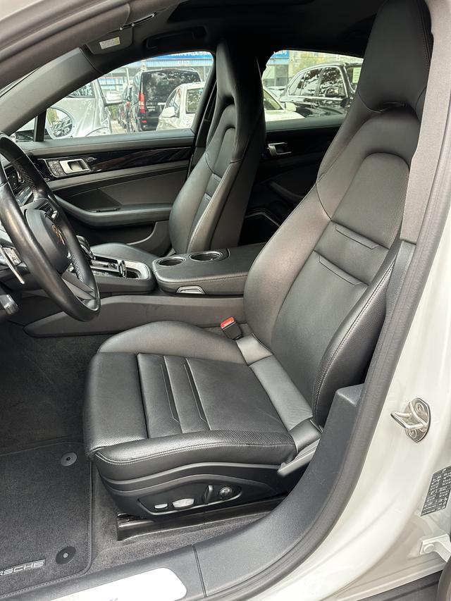 Porsche Panamera 2023 thumb 7
