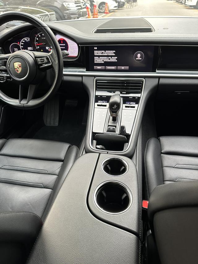 Porsche Panamera 2023 thumb 11