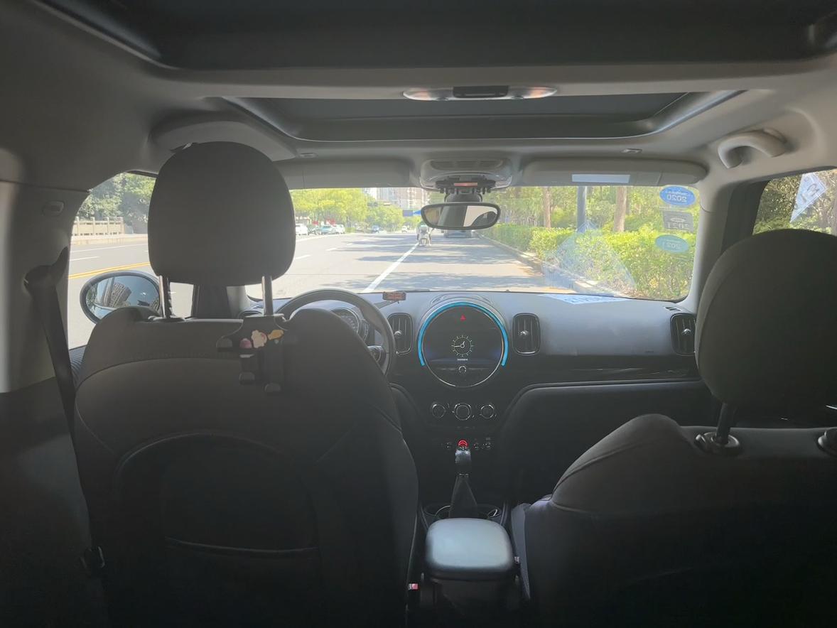Mini Countryman 2019 thumb 4