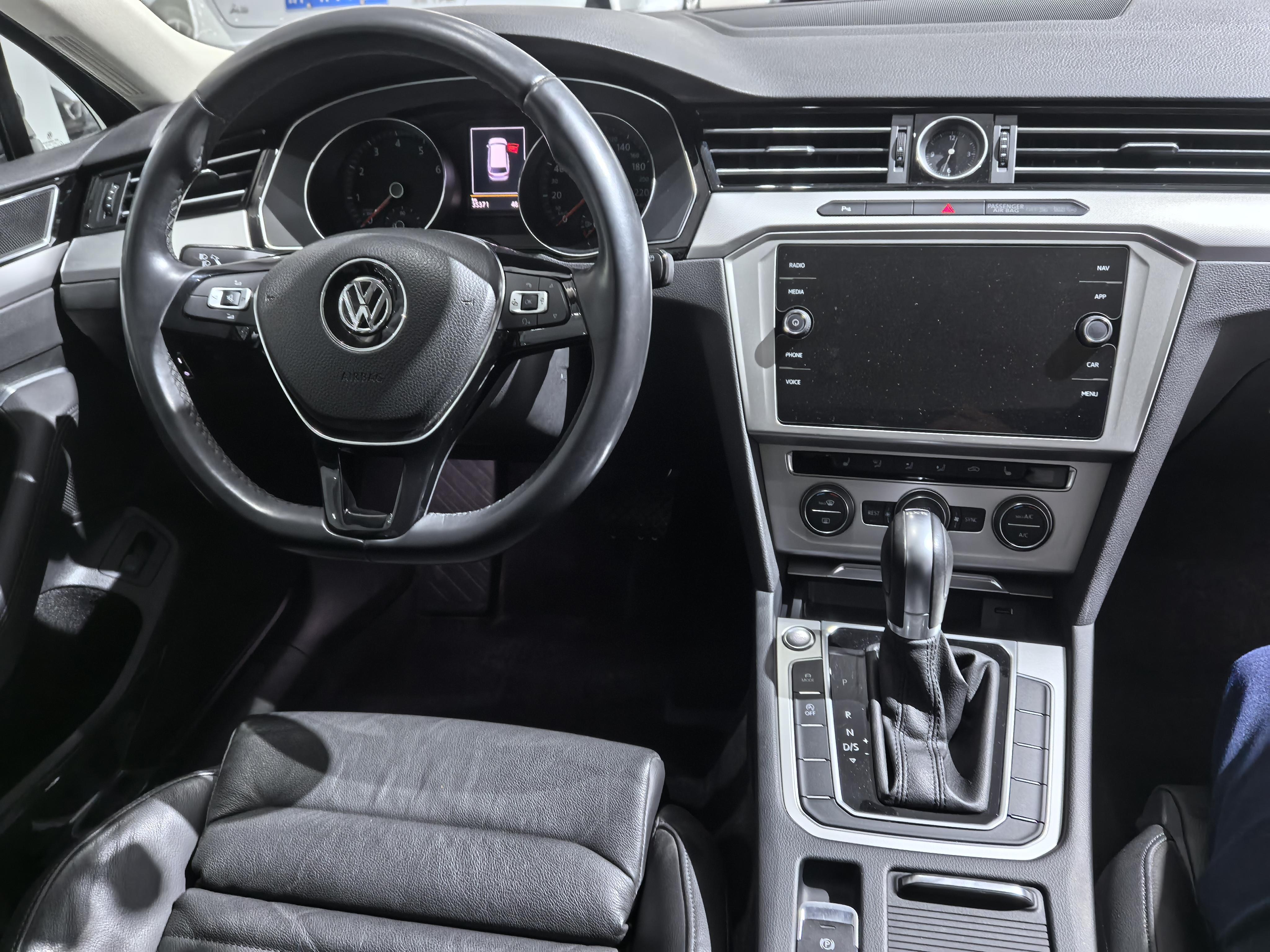 Volkswagen Vento 2018 thumb 8