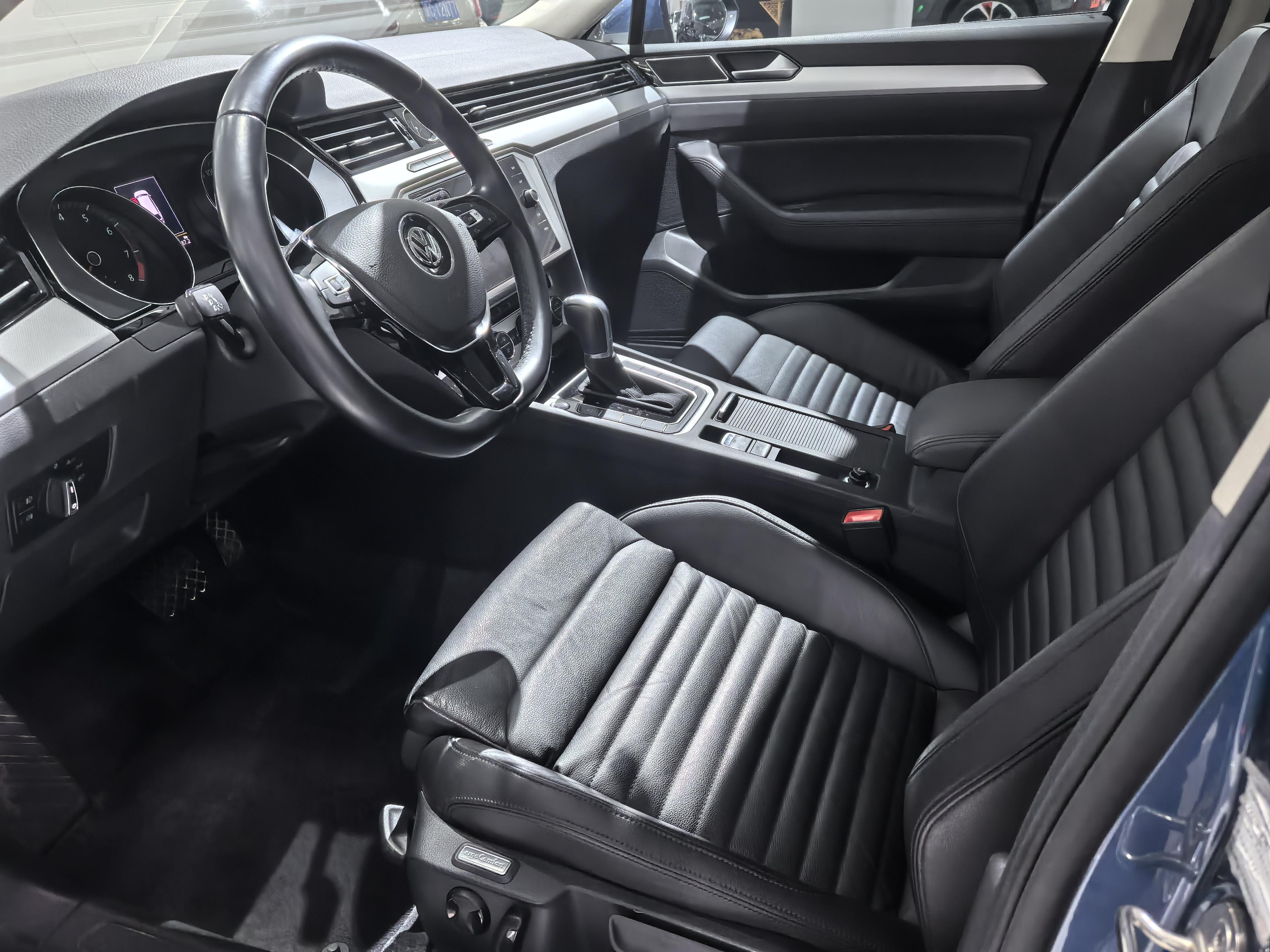 Volkswagen Vento 2018 thumb 10