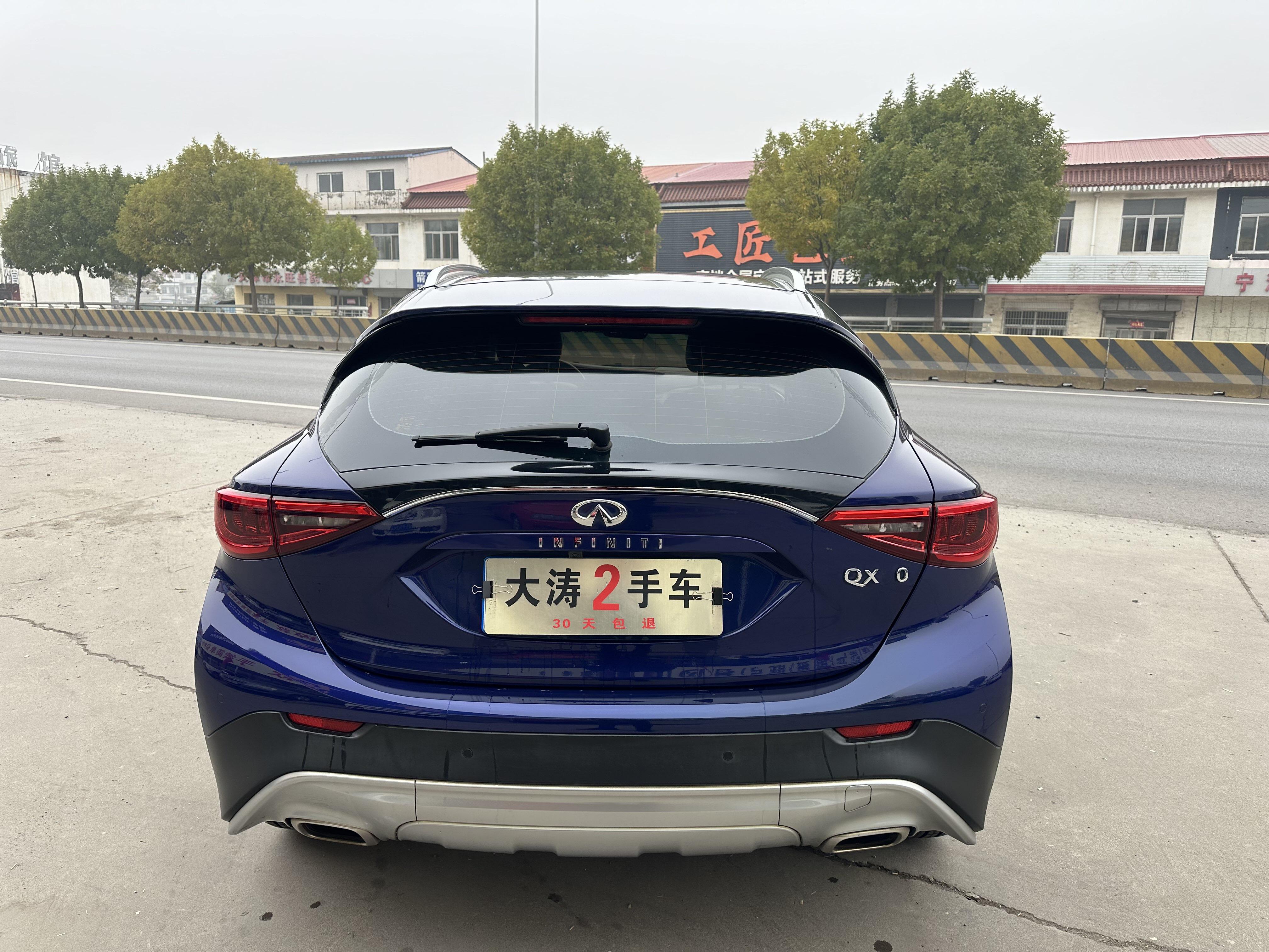 Infiniti QX30 2018 thumb 4
