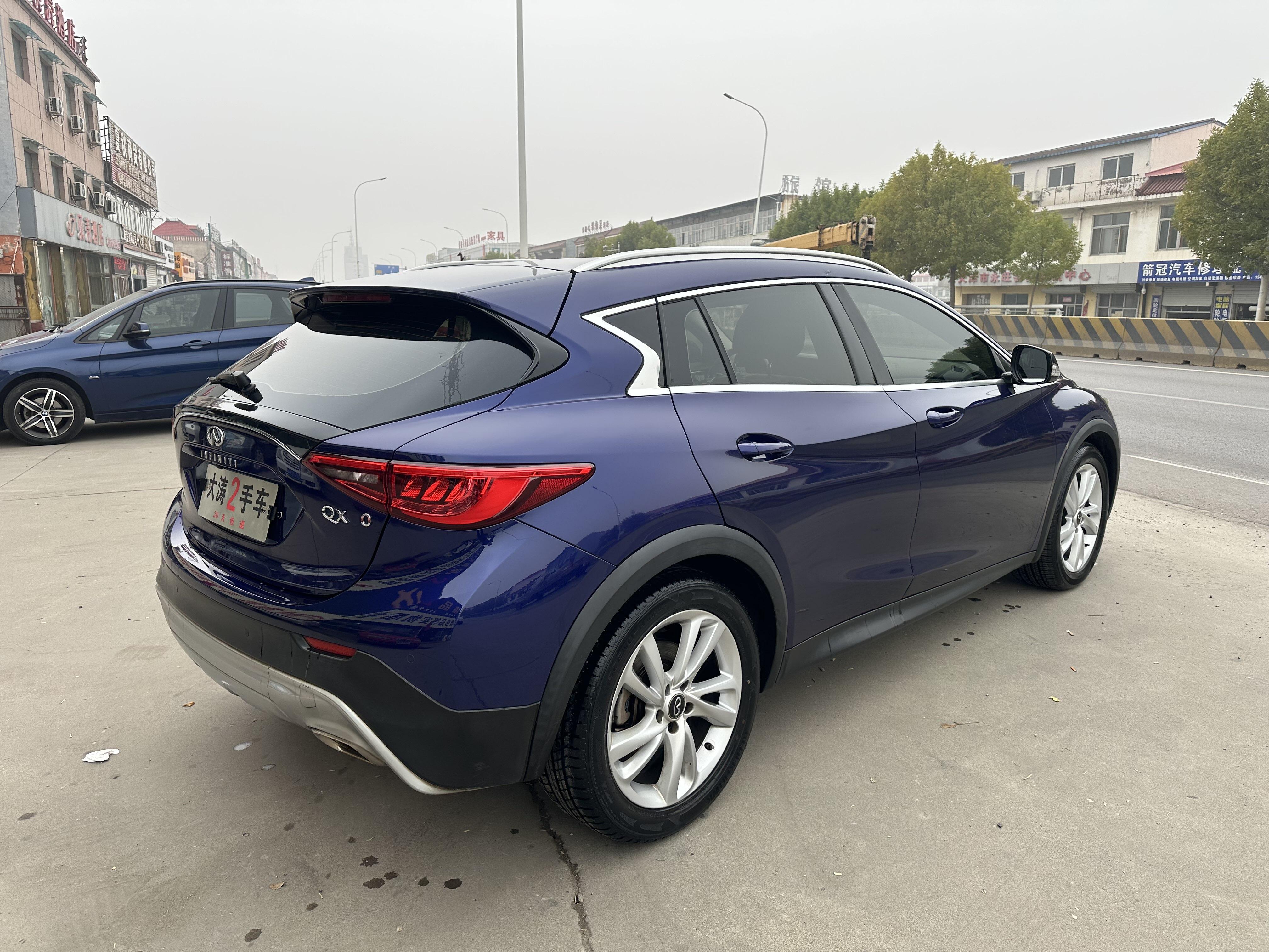 Infiniti QX30 2018 thumb 5
