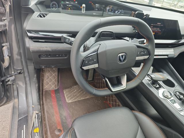 Changan UNI-V 2023 thumb 2