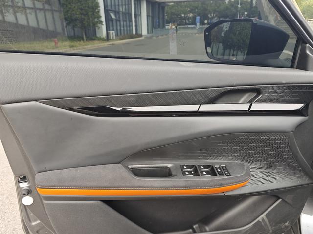 Changan UNI-V 2023 thumb 8