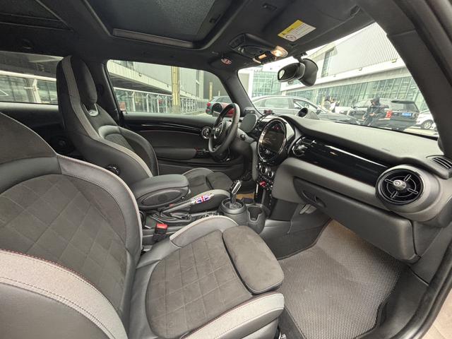 MINI JCW Hatch 2022 thumb 6