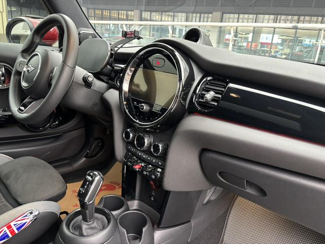 MINI JCW Hatch 2022 thumb 9