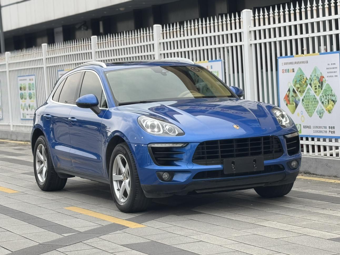 Porsche Macan 2016 thumb 11