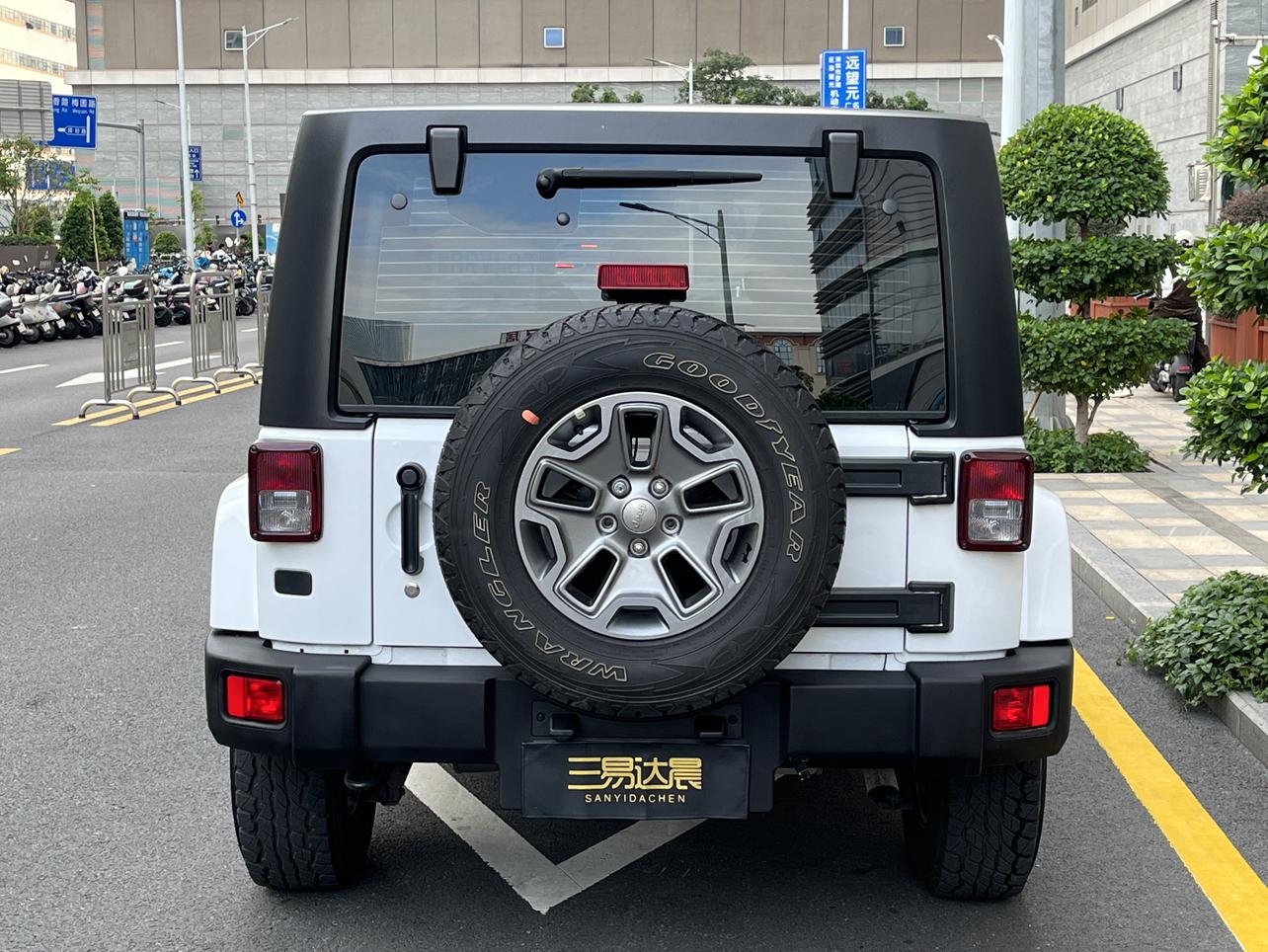 Jeep Wrangler 2016 thumb 3