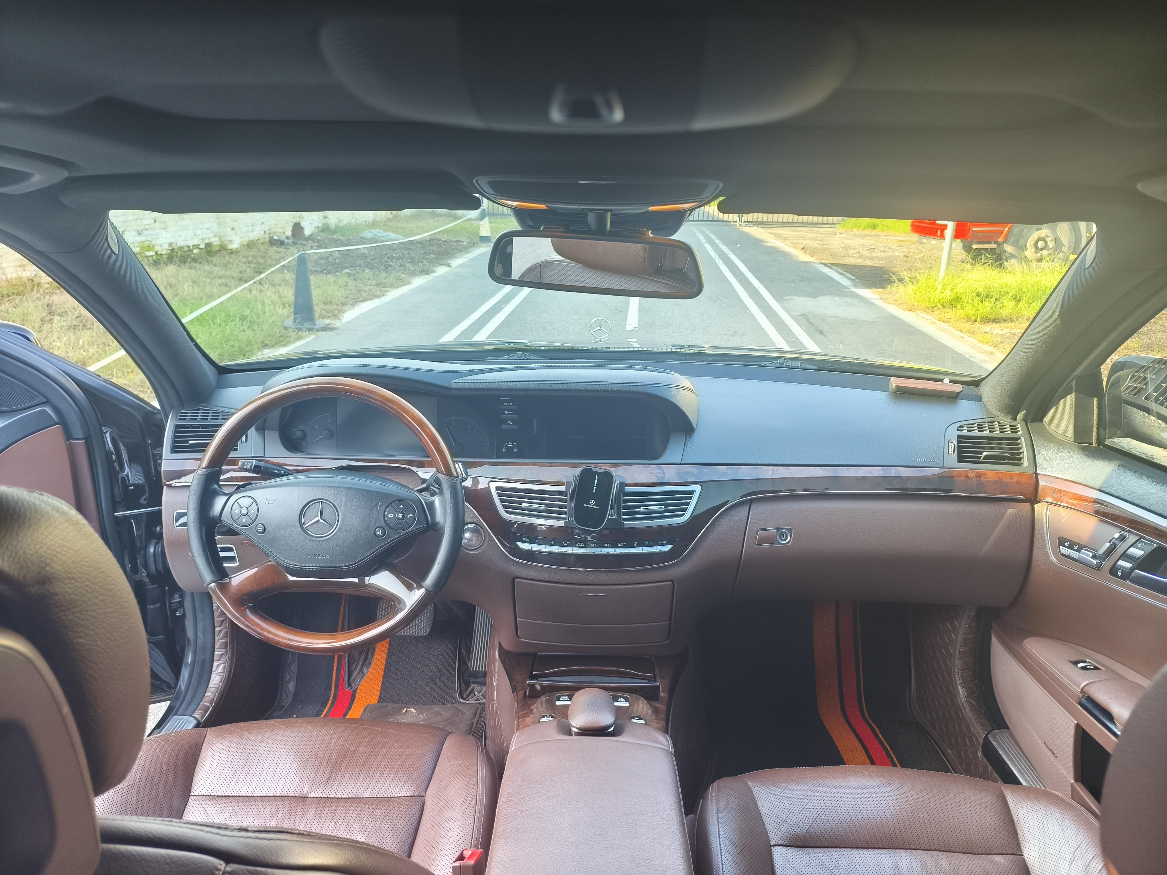 Mercedes-Benz S-Class 2012 thumb 5