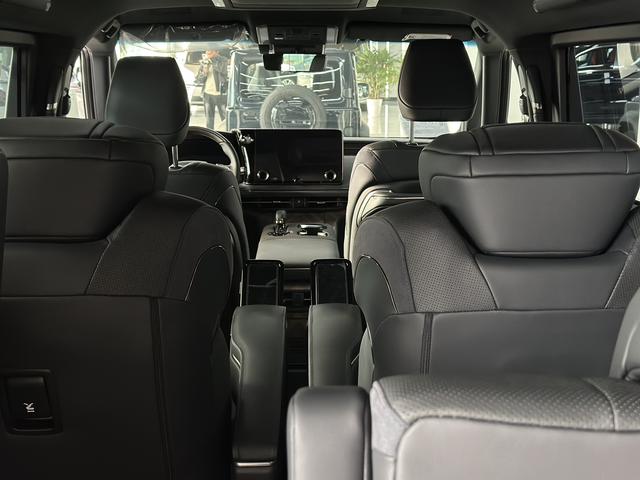 Lexus LM 2025 thumb 7
