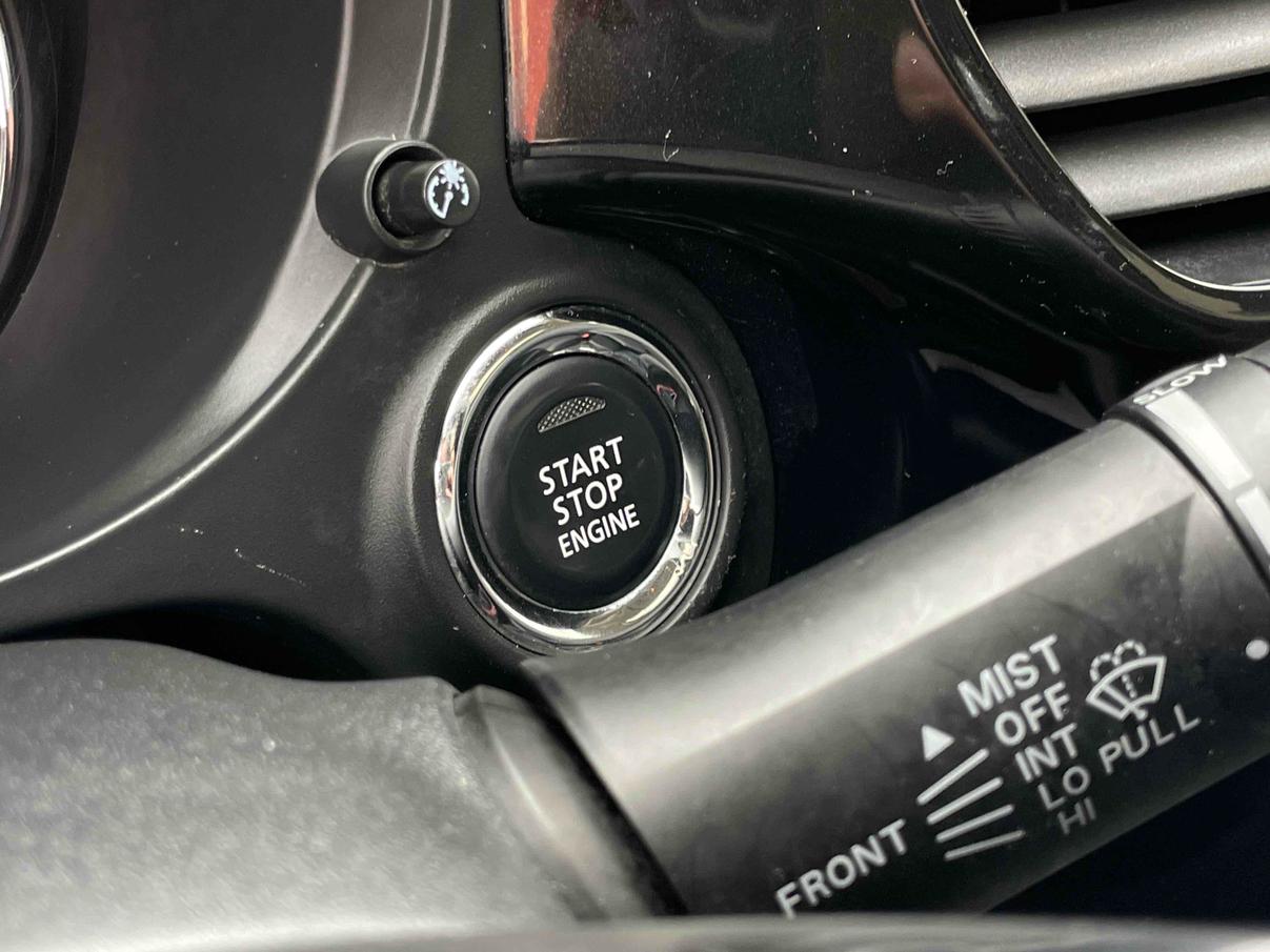 Mitsubishi Outlander 2019 thumb 4