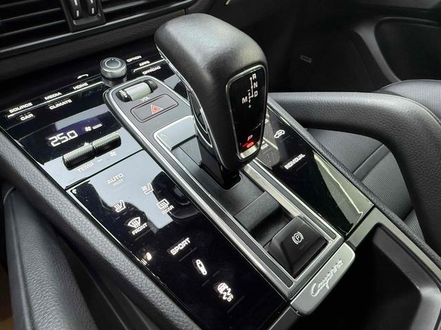 Porsche Cayenne 2019 thumb 11