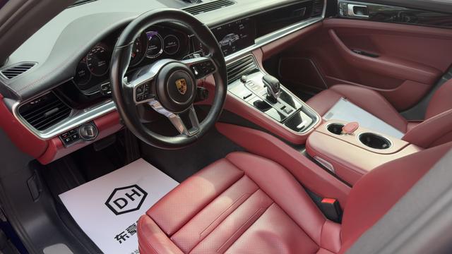 Porsche Panamera 2019 thumb 2