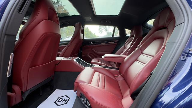 Porsche Panamera 2019 thumb 3