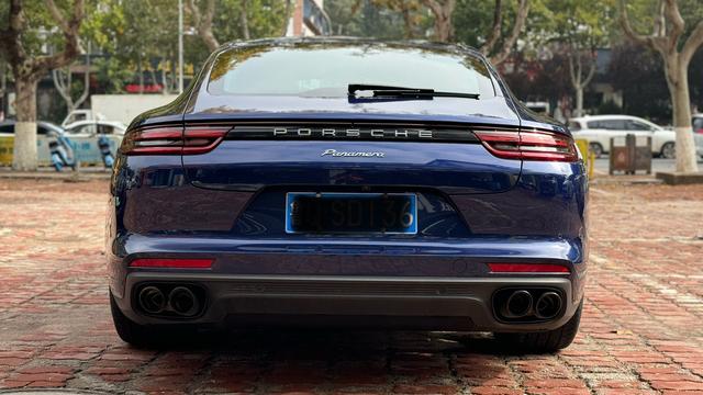 Porsche Panamera 2019 thumb 5