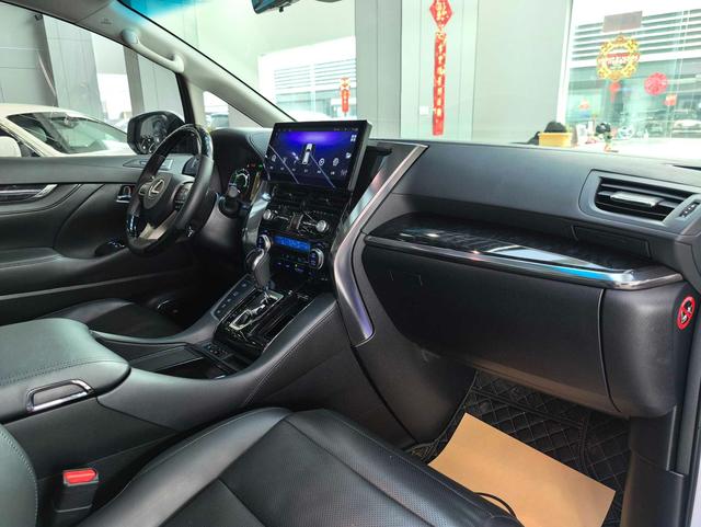 Toyota Vellfire 2019 thumb 4