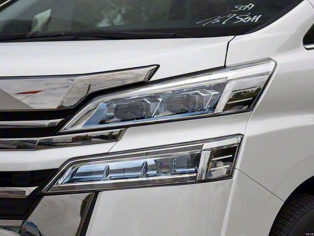 Toyota Vellfire 2019 thumb 10