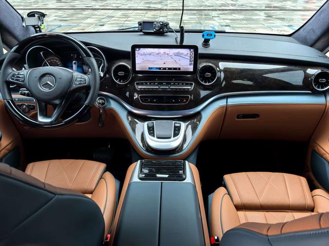 Mercedes-Benz V-Класс 2022 thumb 11