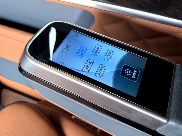 Mercedes-Benz V-Класс 2022 thumb 12