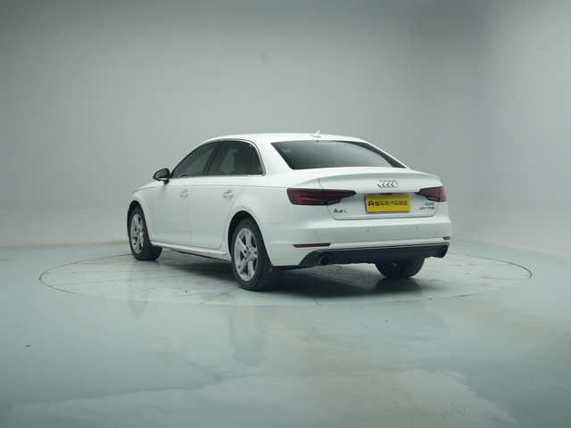 Audi A4 2024 thumb 3