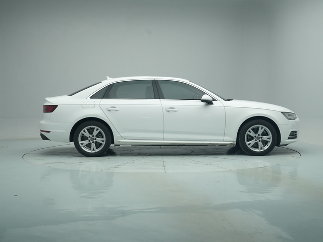 Audi A4 2024 thumb 6