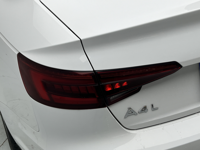 Audi A4 2024 thumb 11