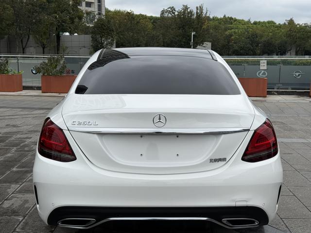 Mercedes-Benz C-Class 2021 thumb 4