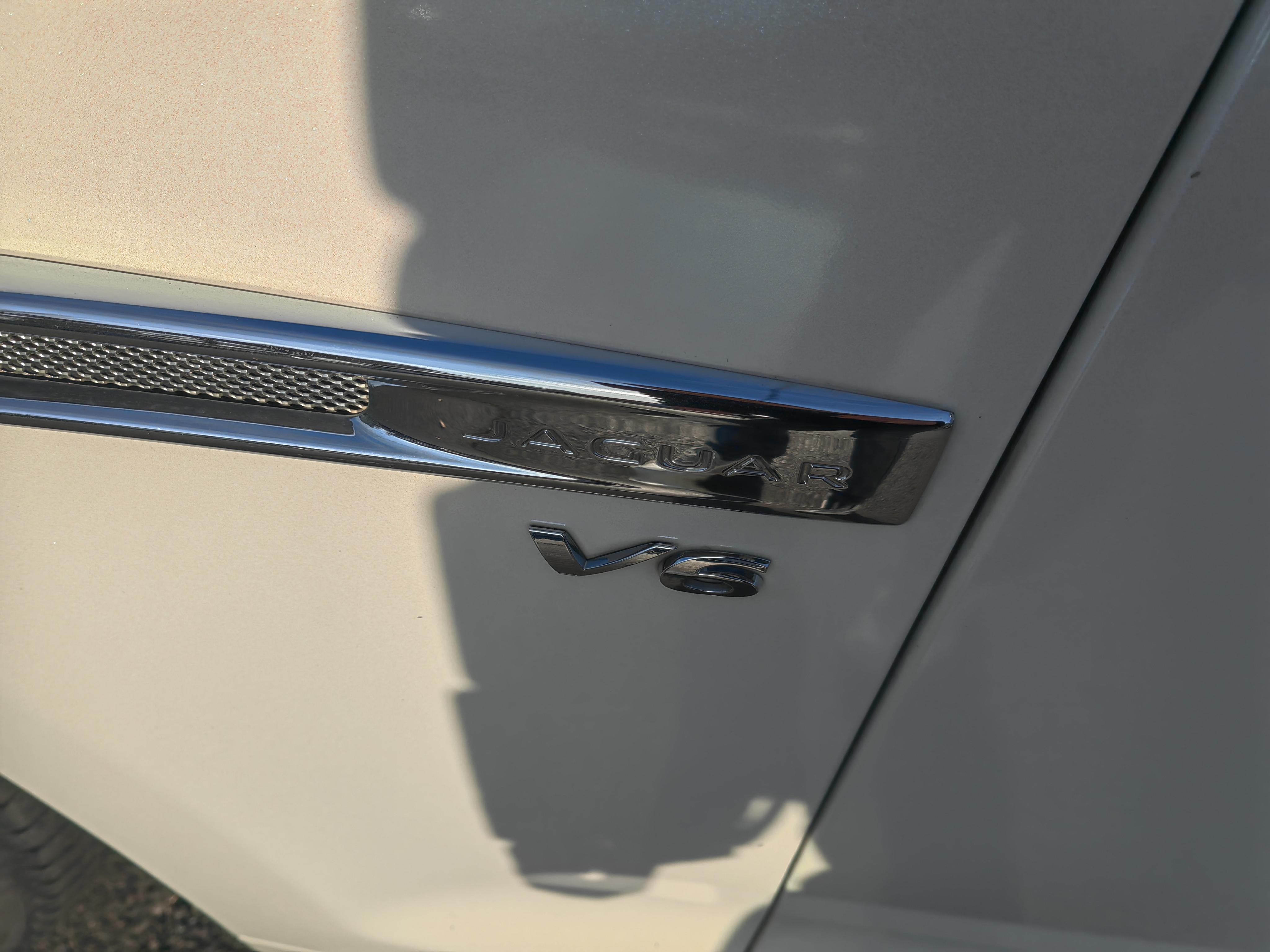 Jaguar XJ 2014 thumb 8