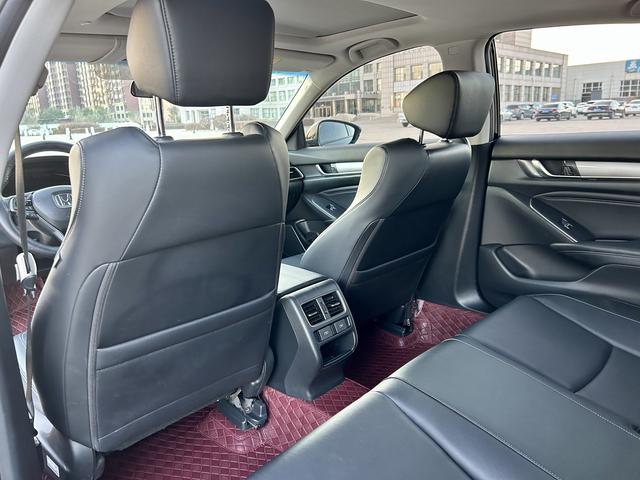 Honda Accord 2022 thumb 5