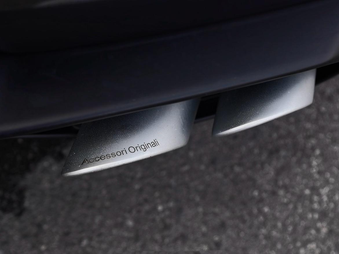Lamborghini Huracán 2017 thumb 10
