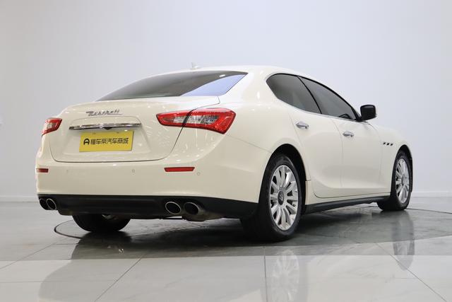 Maserati Ghibli 2016 thumb 5
