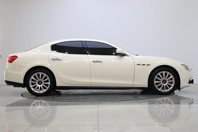 Maserati Ghibli 2016 thumb 6
