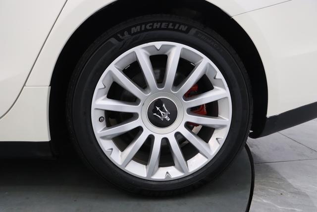 Maserati Ghibli 2016 thumb 7
