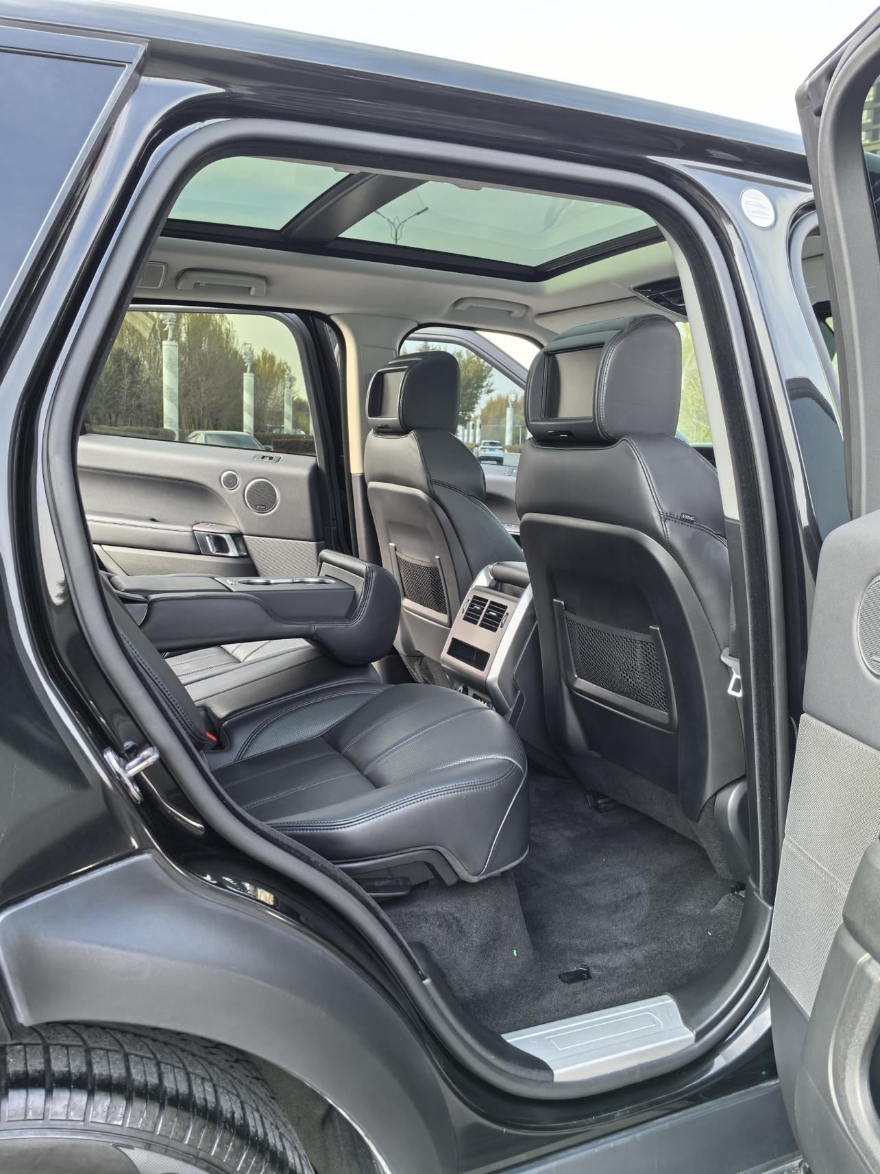 Land Rover Range Rover Sport 2016 thumb 8