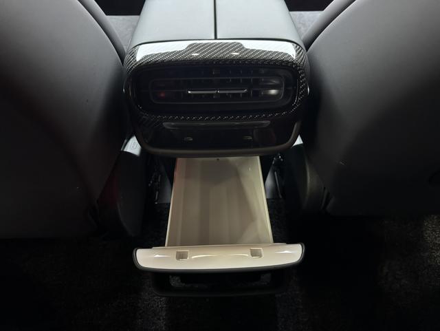 Xiaomi SU7 Ultra 2025 thumb 7