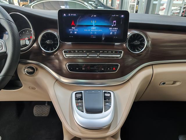 Mercedes-Benz V-Класс 2022 thumb 10