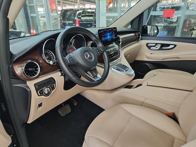 Mercedes-Benz V-Класс 2022 thumb 11