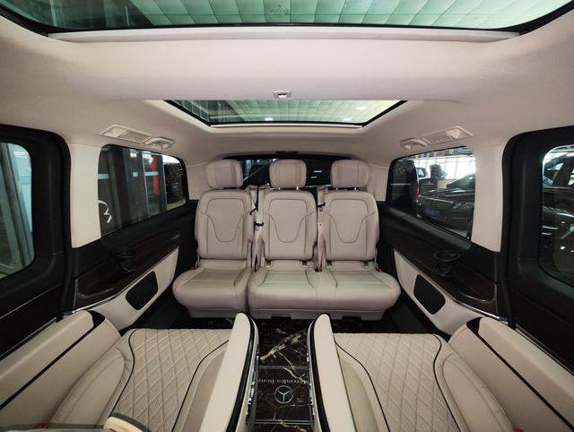 Mercedes-Benz V-Класс 2022 thumb 12