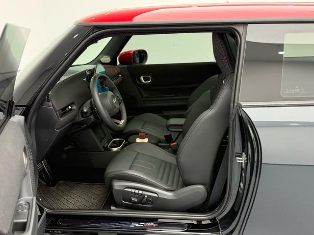 MINI JCW Hatch 2025 thumb 9