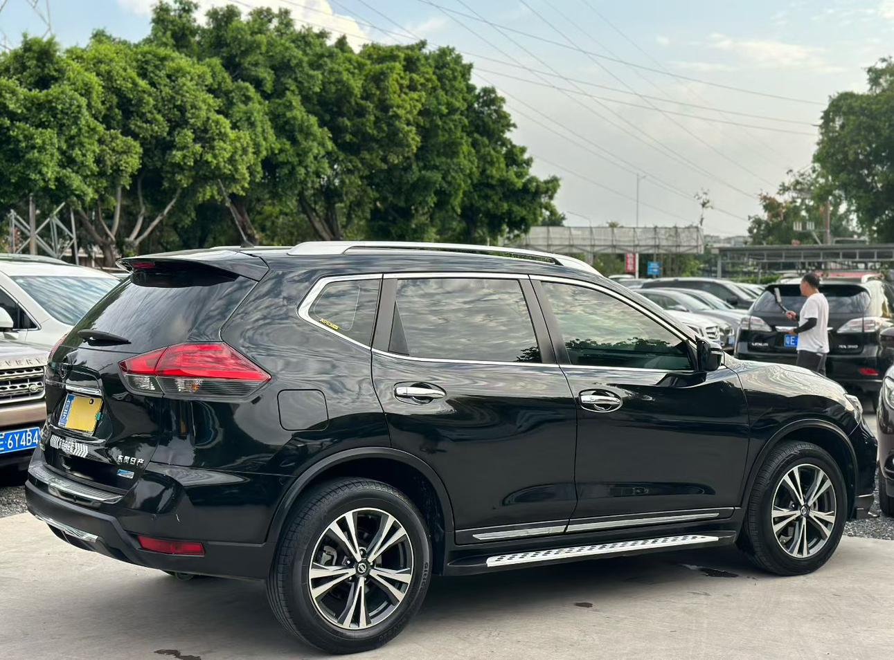 Nissan X-Trail 2017 thumb 4