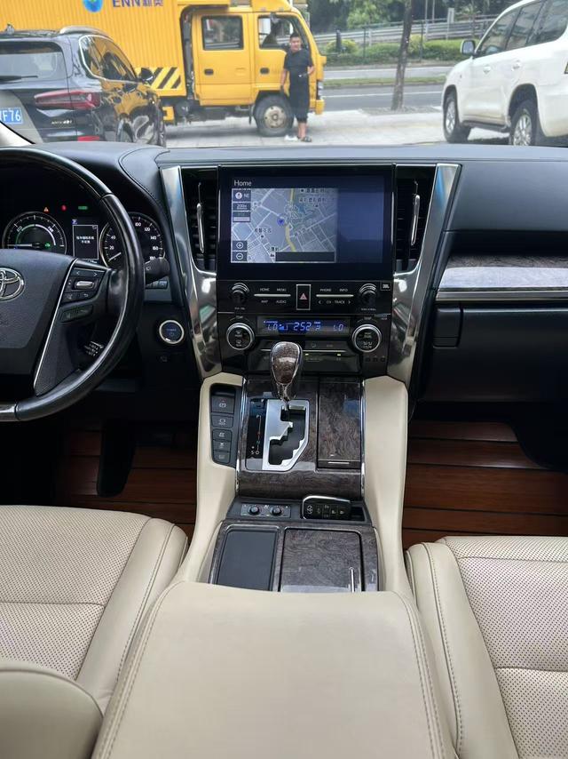 Toyota Vellfire 2021 thumb 12