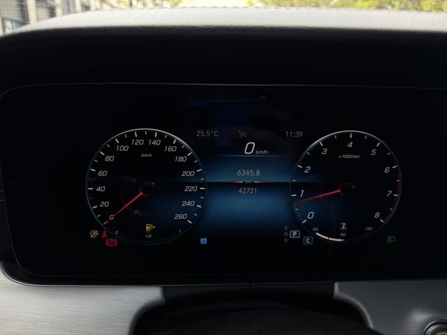 Mercedes-Benz E-Class 2021 thumb 2