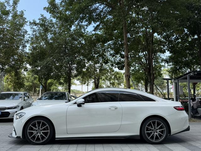 Mercedes-Benz E-Class 2021 thumb 9