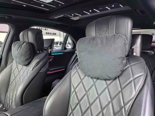 Mercedes-Benz S-Class 2022 thumb 4